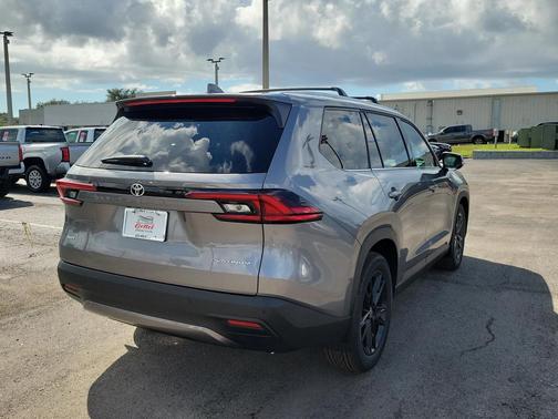 2025 Toyota Grand Highlander Platinum