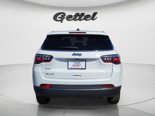 2023 Jeep Compass Sport