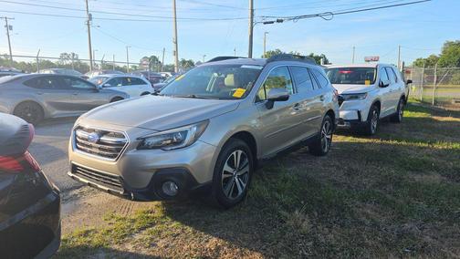 Tungsten Metallic 2018 Subaru Outback 3.6R Limited