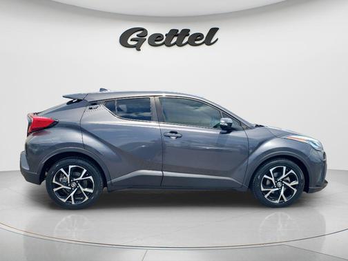 Magnetic Gray Metallic 2021 Toyota C-HR XLE