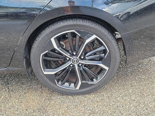 2023 Nissan Altima SR FWD