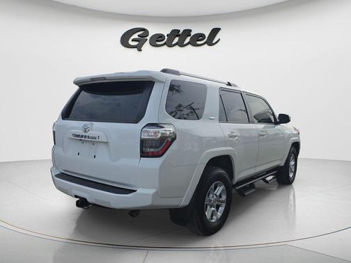 Ice Cap 2024 Toyota 4Runner SR5 Premium