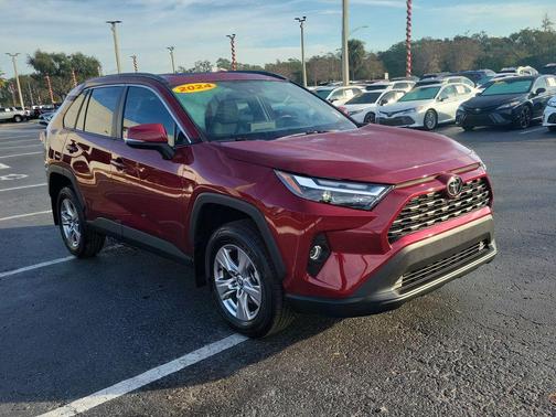 2024 Toyota RAV4 XLE