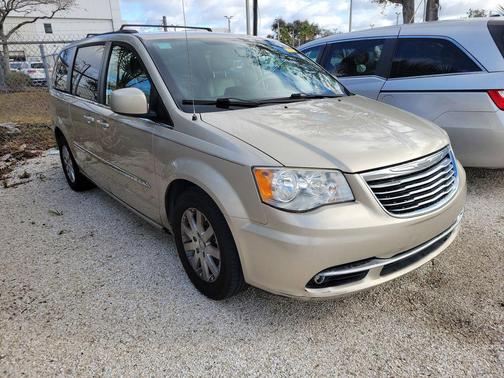 2015 Chrysler Town & Country Touring
