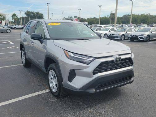 2025 Toyota RAV4 LE