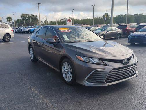 2022 Toyota Camry LE