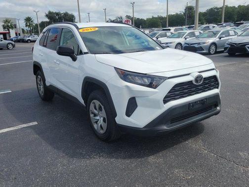 2019 Toyota RAV4 LE