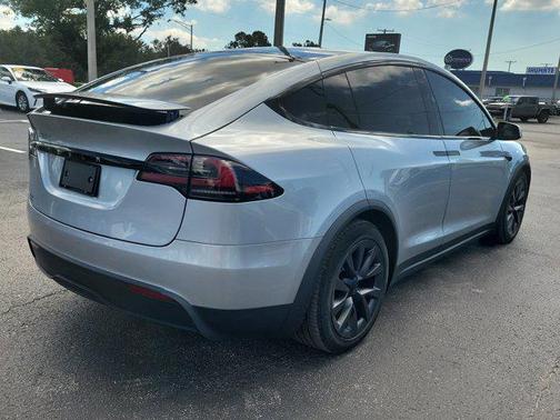 2024 Tesla Model X Long Range