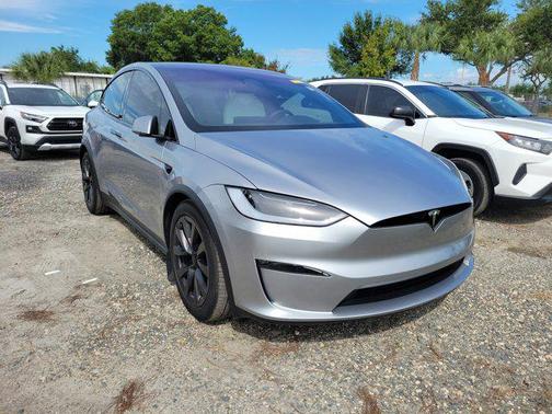 2024 Tesla Model X Long Range