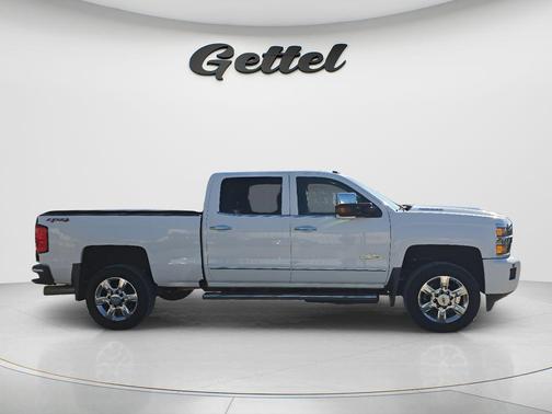 Summit White 2017 Chevrolet Silverado 3500 High Country