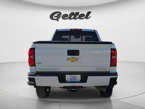 Summit White 2017 Chevrolet Silverado 3500 High Country