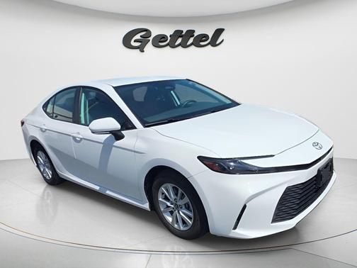 Ice Cap 2025 Toyota Camry LE