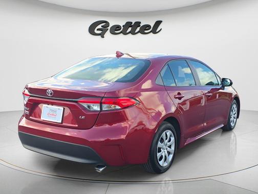 Ruby Flare Pearl 2025 Toyota Corolla LE