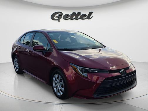 Ruby Flare Pearl 2025 Toyota Corolla LE