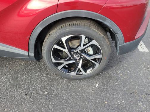 2018 Toyota C-HR XLE