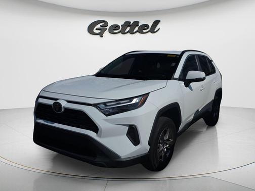 Ice Cap 2023 Toyota RAV4 XLE