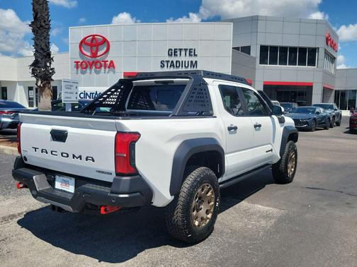 2025 Toyota Tacoma Hybrid Trailhunter