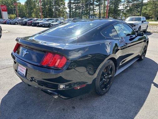 2016 Ford Mustang V6