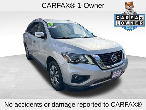 2019 Nissan Pathfinder SV