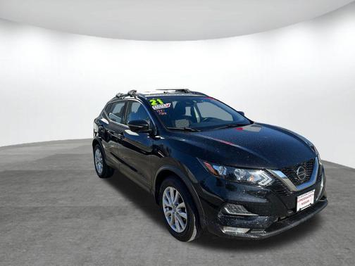 2021 Nissan Rogue Sport SV