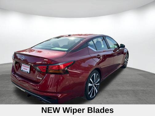 2019 Nissan Altima 2.0 SR