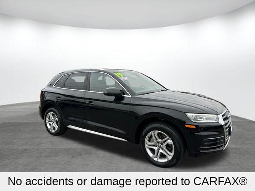 Mythos Black Metallic 2019 Audi Q5 2.0T Premium