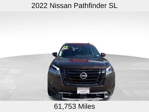2022 Nissan Pathfinder SL