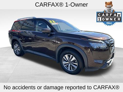 2022 Nissan Pathfinder SL