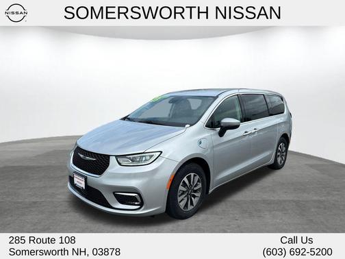 2023 Chrysler Pacifica Hybrid Touring L