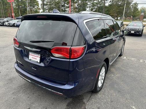 2020 Chrysler Pacifica Touring-L