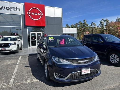 2020 Chrysler Pacifica Touring-L
