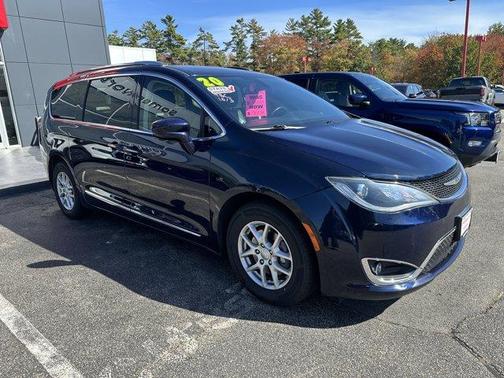 2020 Chrysler Pacifica Touring-L