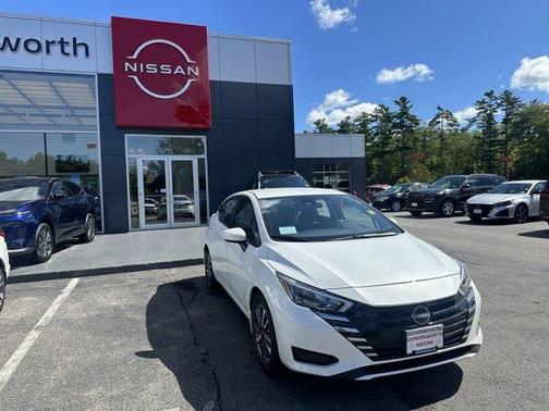 2025 Nissan Versa 1.6 SV