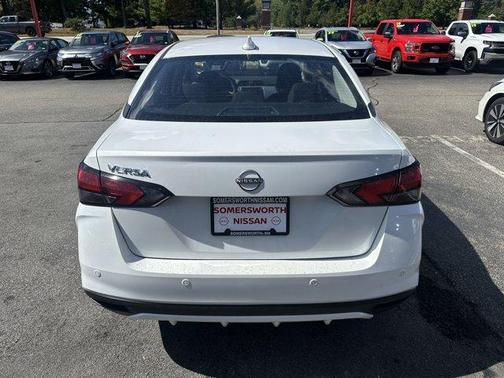 2025 Nissan Versa 1.6 SV