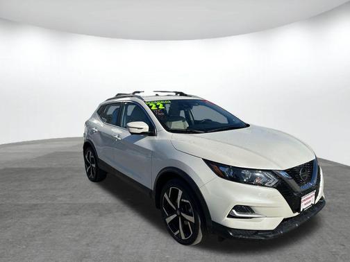 2022 Nissan Rogue Sport SL