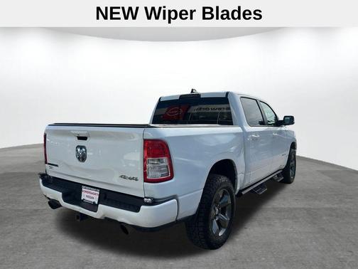 Bright White Clearcoat 2019 RAM 1500 Big Horn