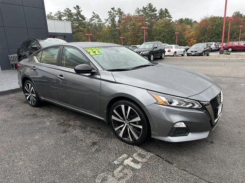 2022 Nissan Altima 2.5 SR