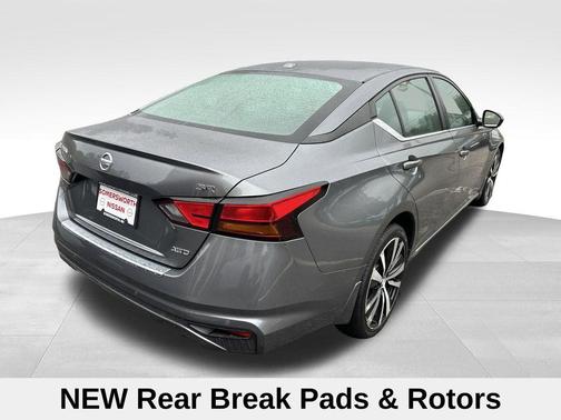 2022 Nissan Altima 2.5 SR