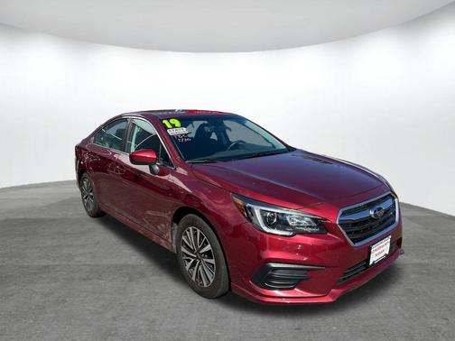 Crimson Red Pearl 2019 Subaru Legacy 2.5i Premium
