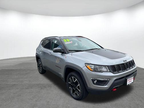 Billet Silver Metallic Clearcoat 2020 Jeep Compass Trailhawk