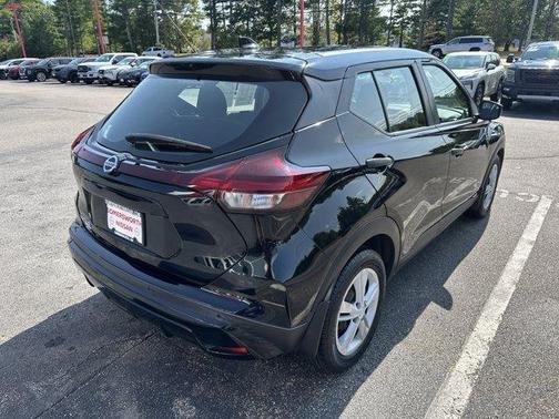 2021 Nissan Kicks S