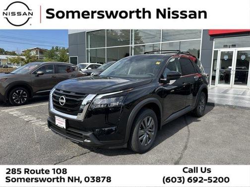 2025 Nissan Pathfinder SV