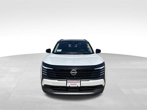 2t Wht Blk Roof 2026 Nissan Kicks SV