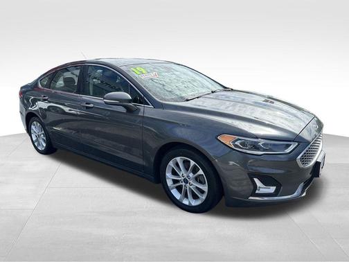 2019 Ford Fusion Energi Titanium