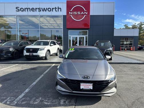 2022 Hyundai ELANTRA SEL