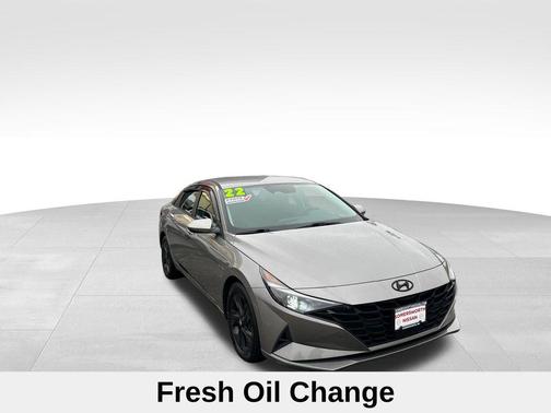 2022 Hyundai ELANTRA SEL