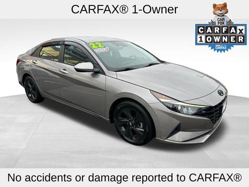 2022 Hyundai ELANTRA SEL