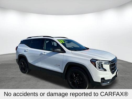 2023 GMC Terrain AT4