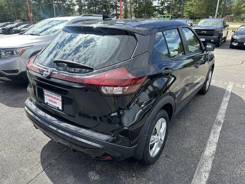 2022 Nissan Kicks S