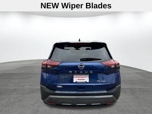 2 Tone Blue / Black 2023 Nissan Rogue SL